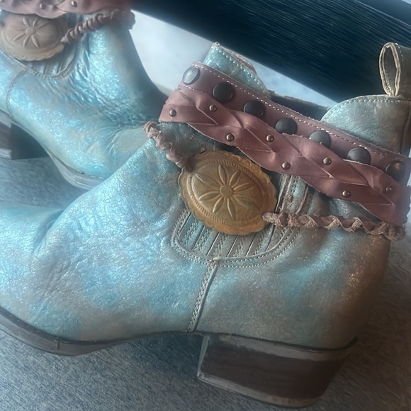 Corral Turquoise Booties - Picture 2 of 5
